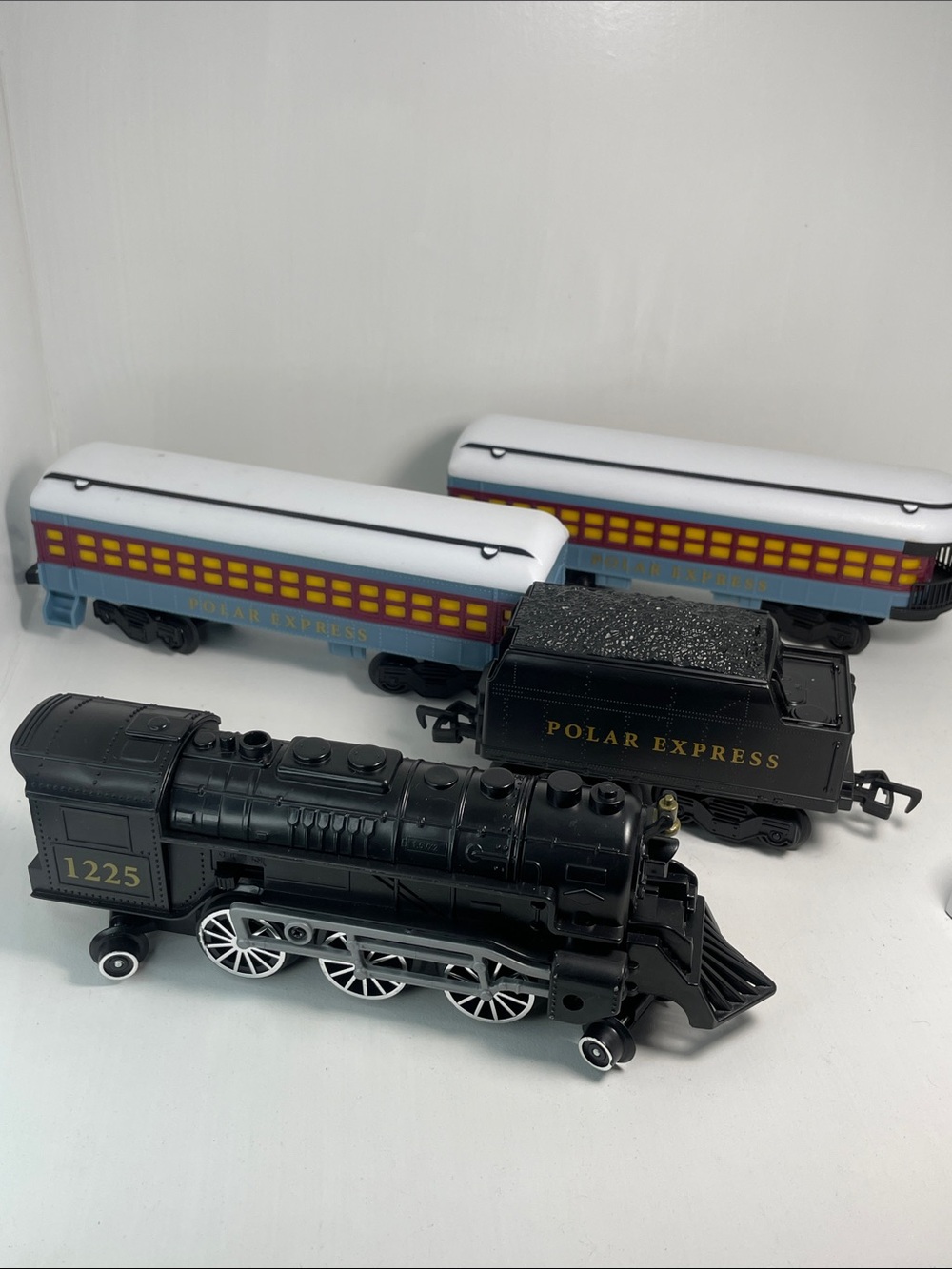 Lionel Polar Express Train Working *see description *